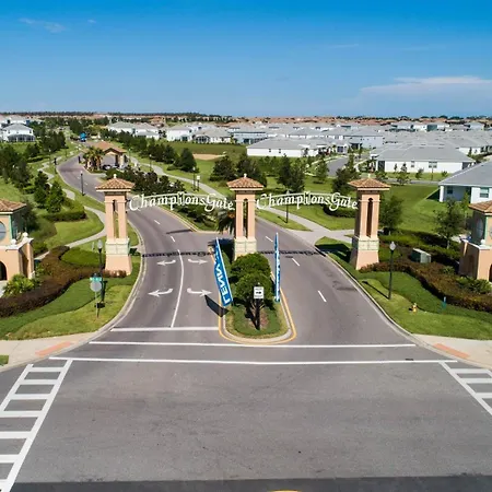 Championsgate 5Br Lakeview Home Pool Spa Disney